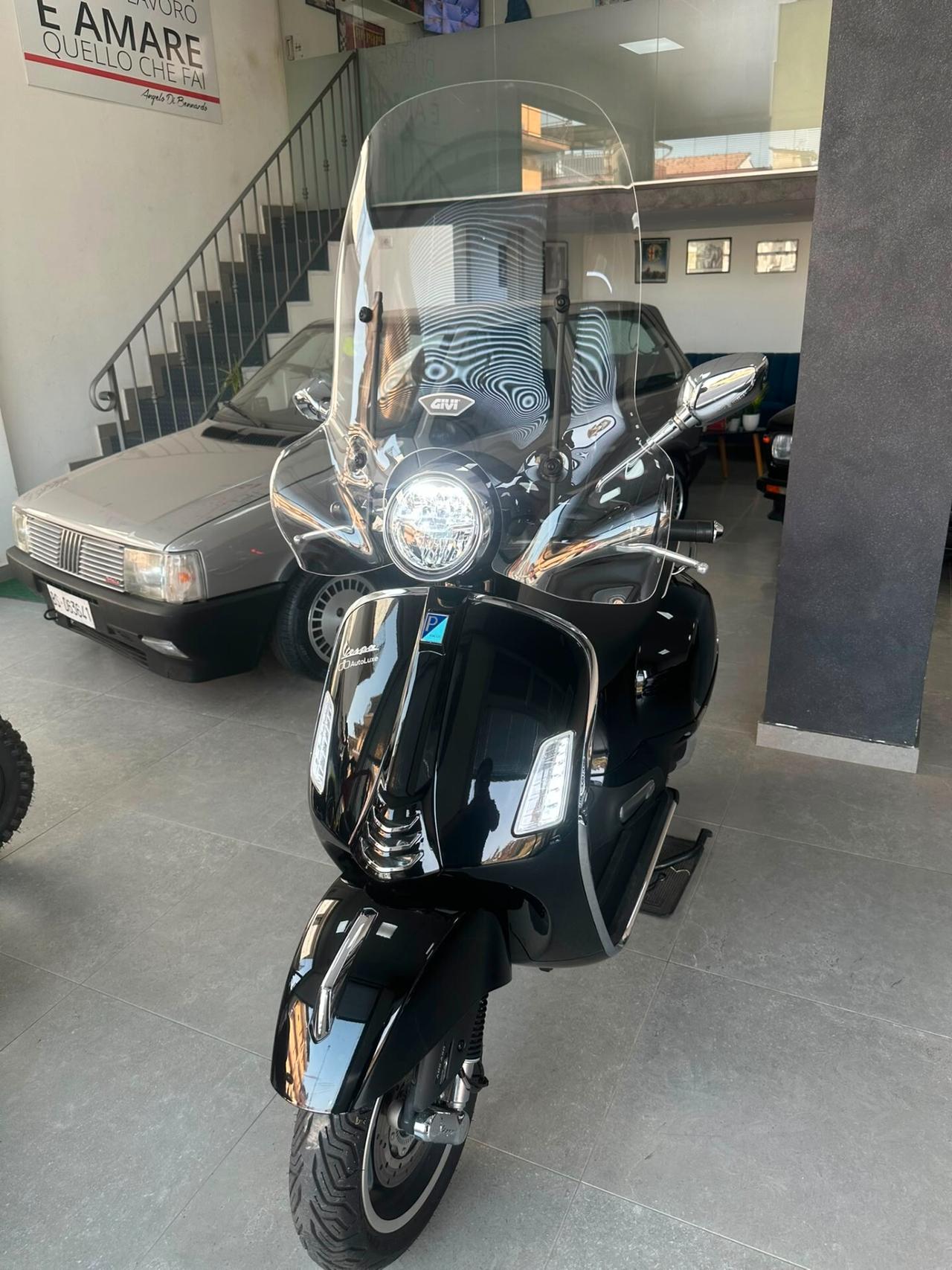 Piaggio Vespa 310 GTS hpe