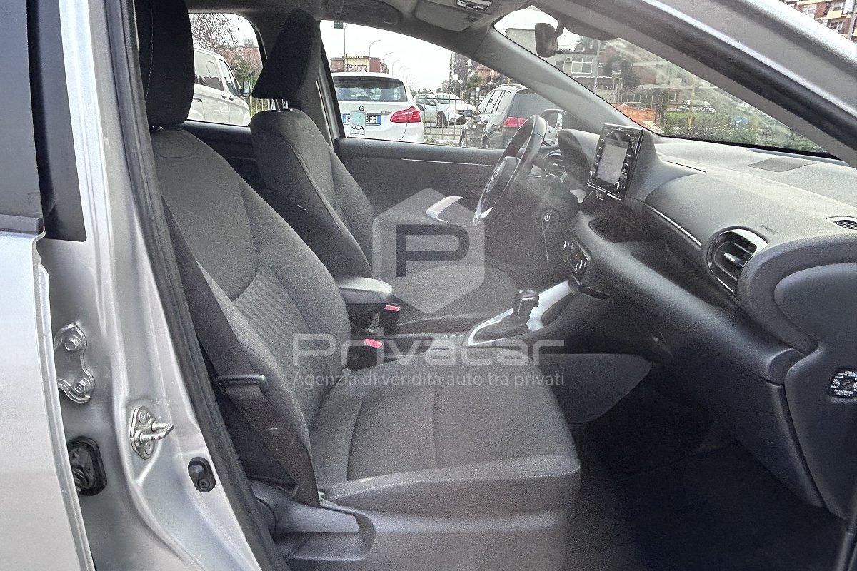 TOYOTA Yaris 1.5 Hybrid 5 porte Business