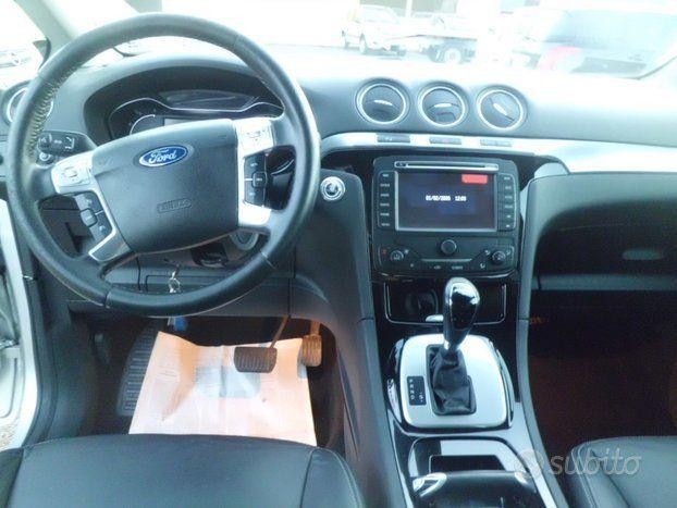 FORD S-Max - 2012 AUTOMATICO-PELLE-NAVI-TEL