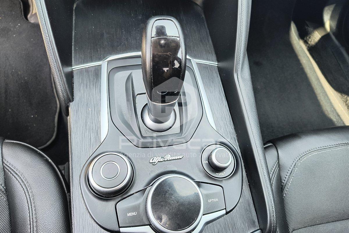 ALFA ROMEO Giulia 2.2 Turbodiesel 160 CV AT8 Super