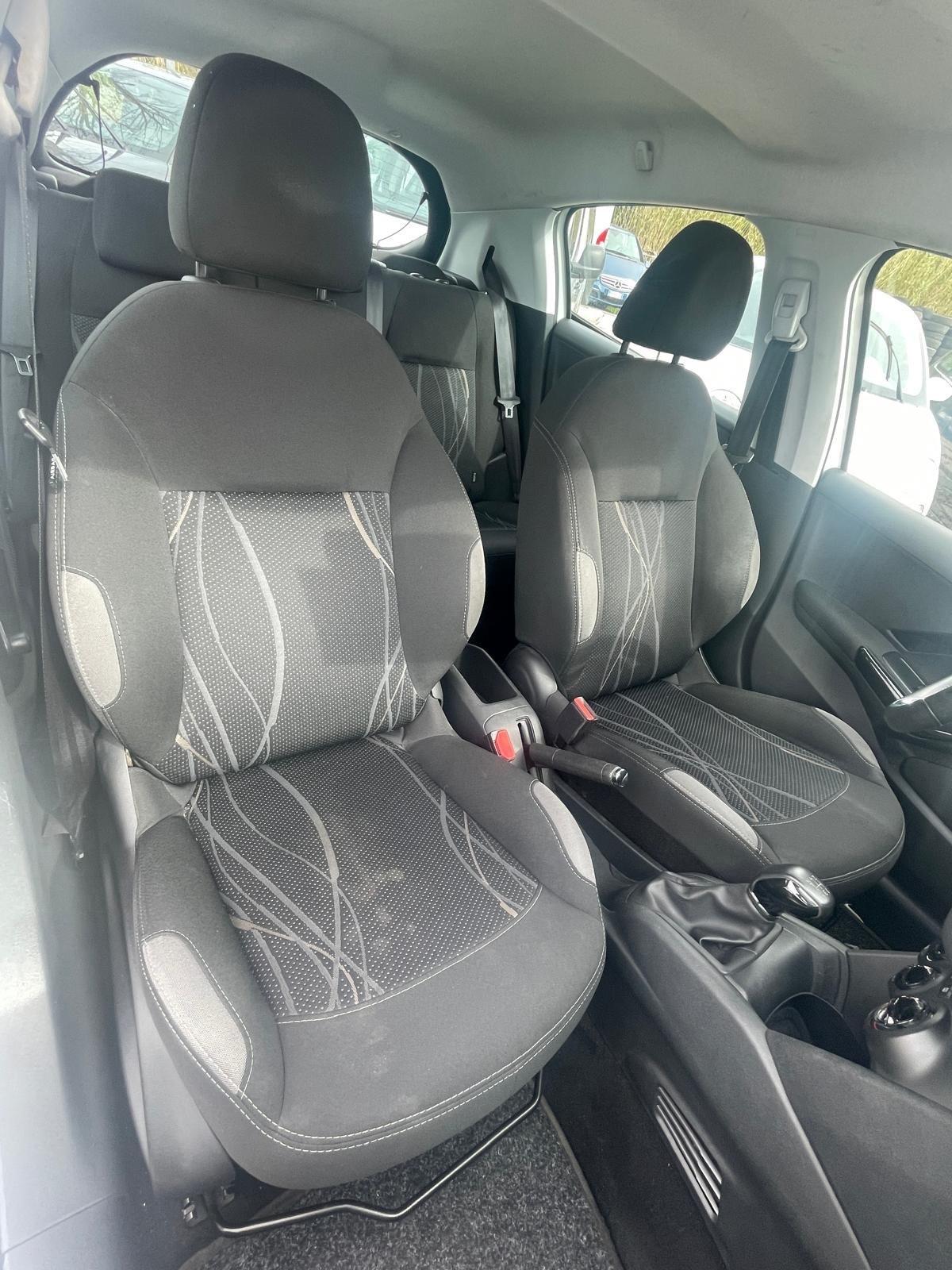 Peugeot 208 PureTech 82 5 porte Allure CERCHI CLIMA CRUISE MULTIFUNZIONE BLUETOOTH NAVIGATORE