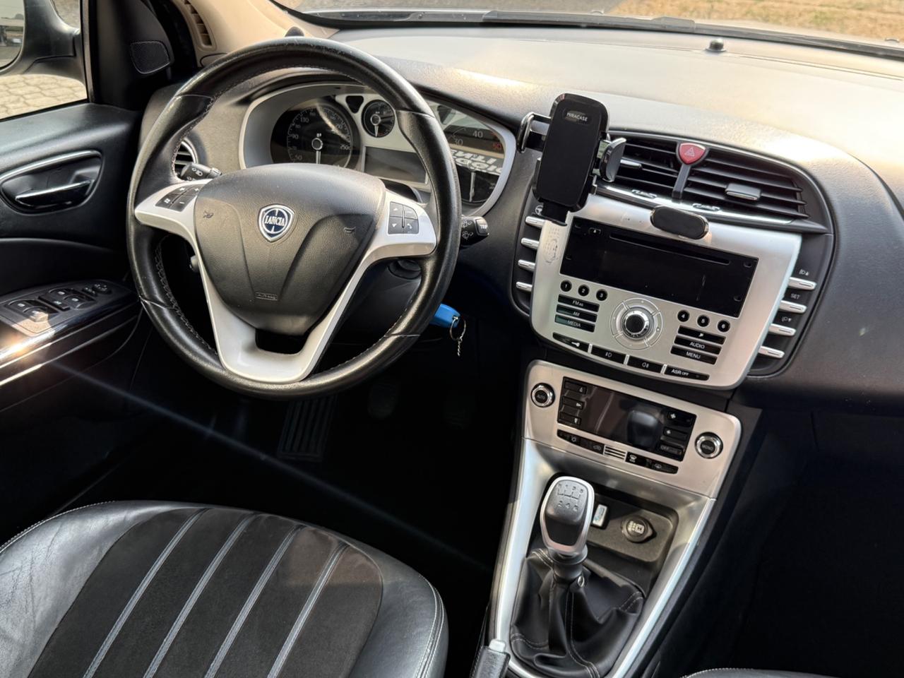 Lancia Delta 1.6d. |NEOPATENTATI
