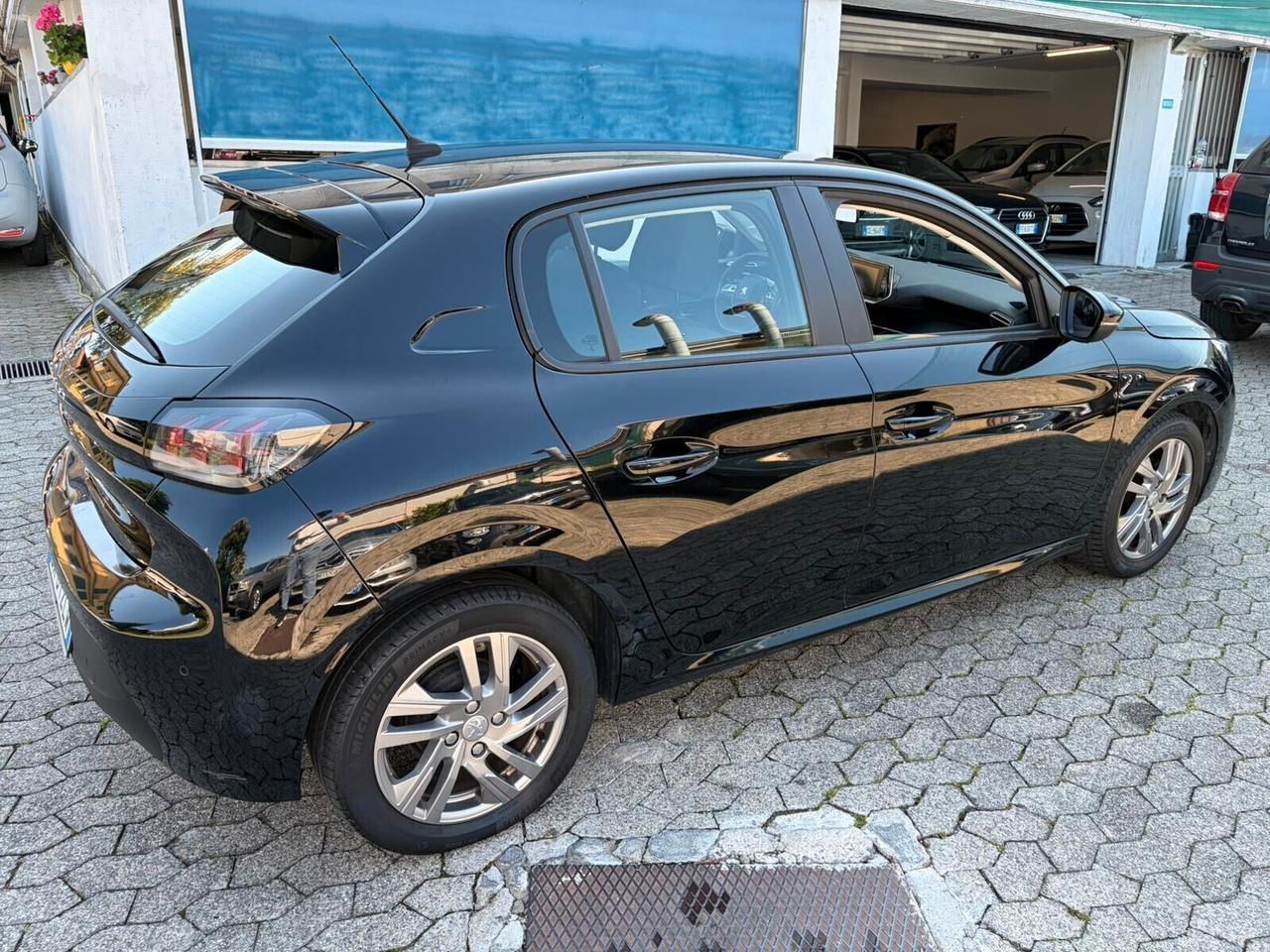 Peugeot 208 PureTech 75 Stop&Start 5 porte Like