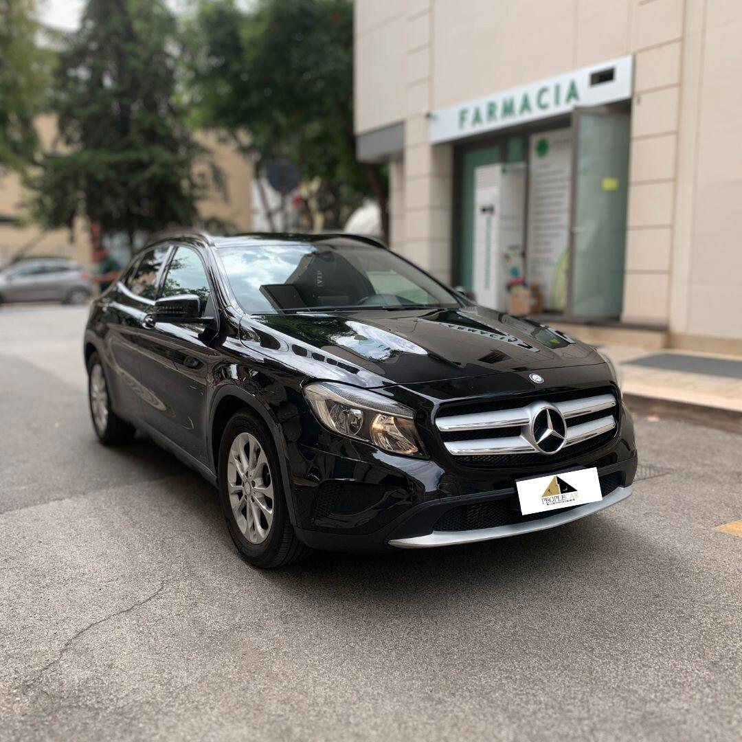 Mercedes GLA 180d **cambio automatico**