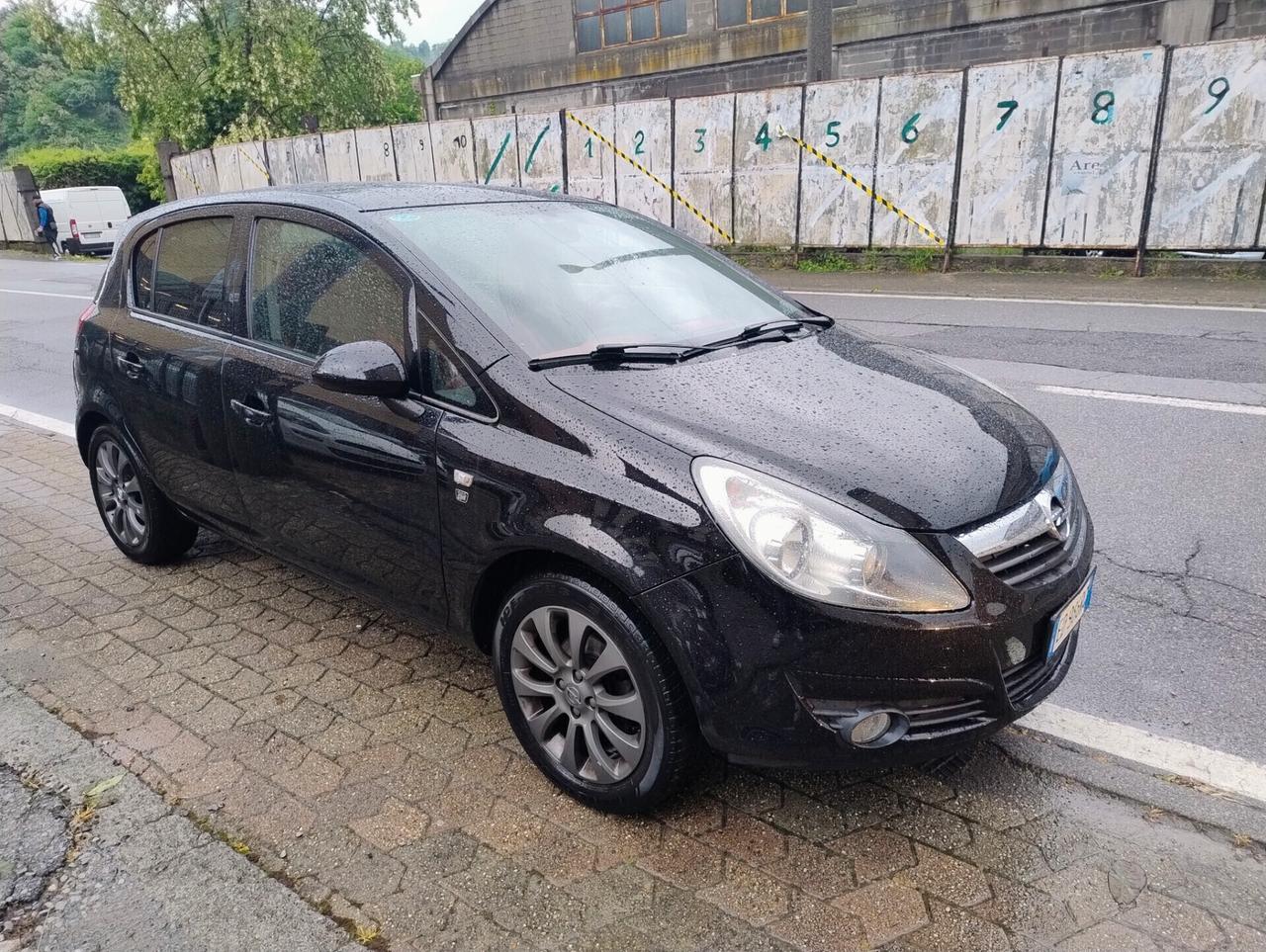Opel Corsa 1.3 CDTI 95CV BLACK EDITION COSMO
