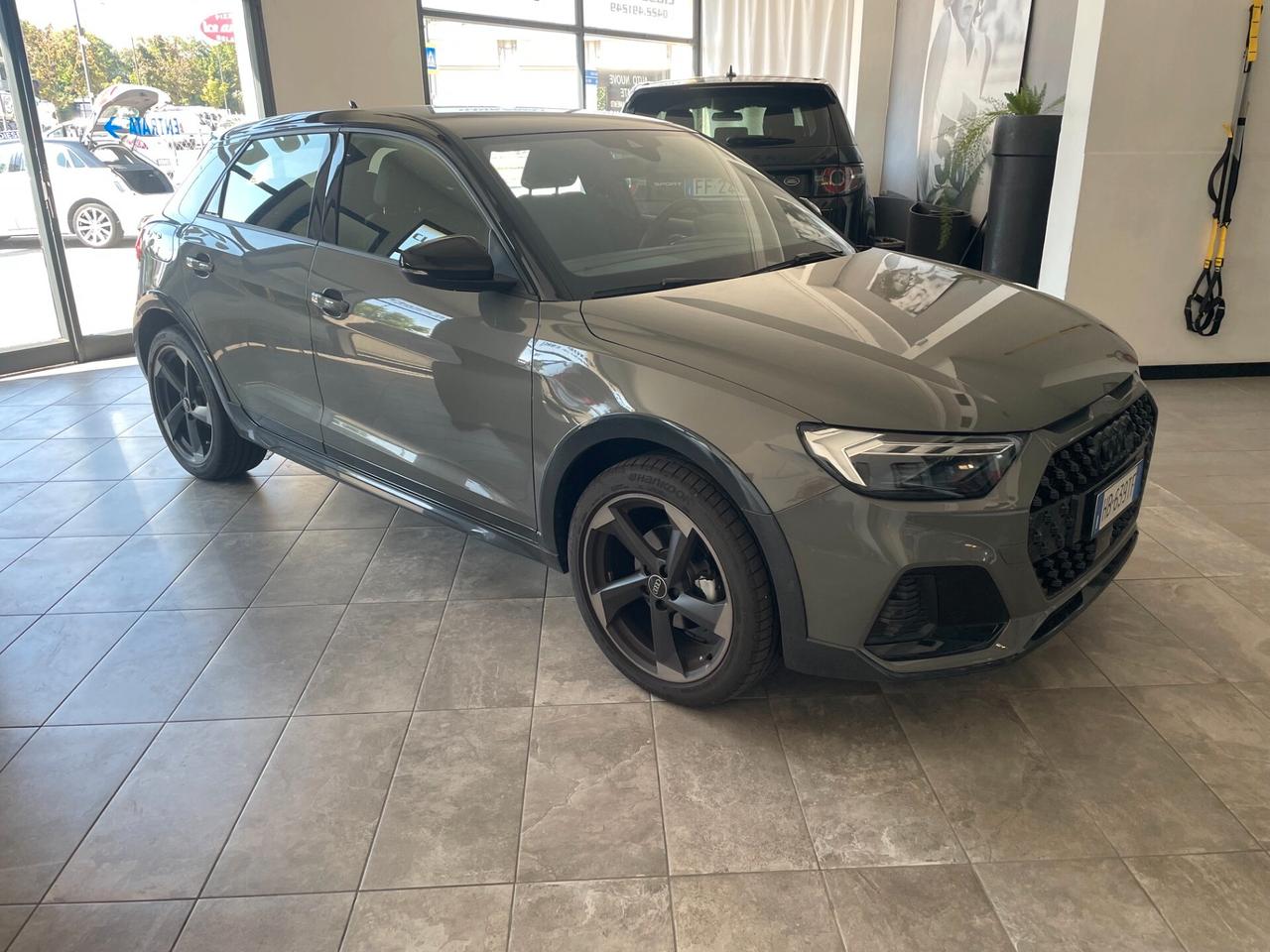 Audi A1 allstreet 30 TFSI S tronic Identity Contrast