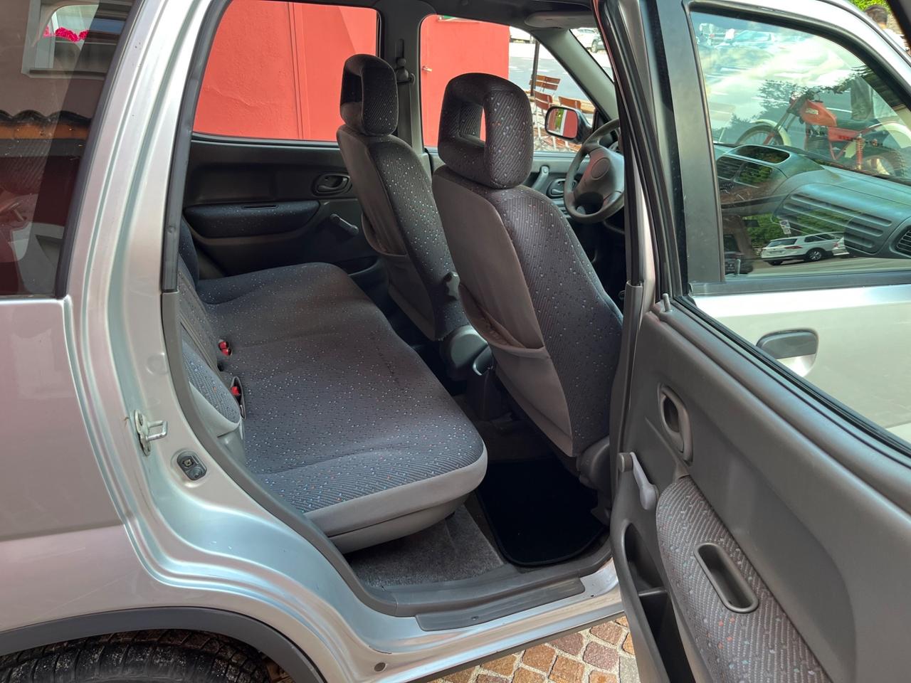 Suzuki Ignis 1.3i 16V cat 4WD - 4x4