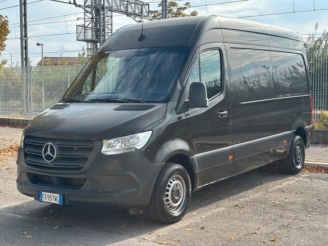 Mercedes Benz
