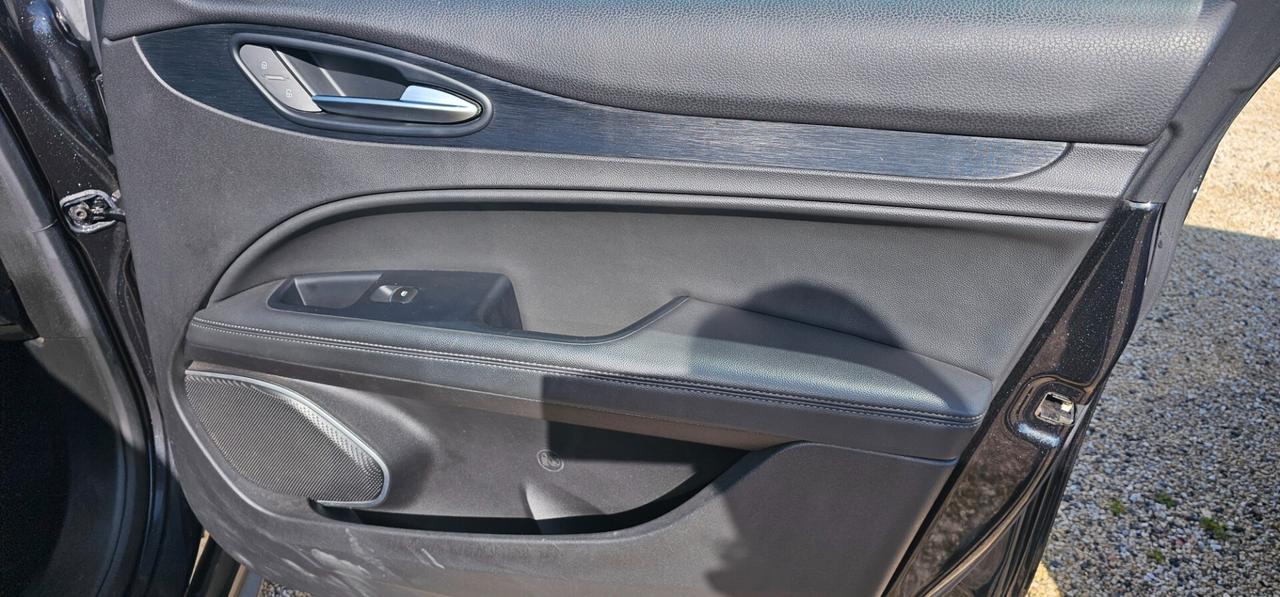 Alfa Romeo Stelvio 2.2 Turbodiesel 160 CV AT8 RWD Sport-Tech