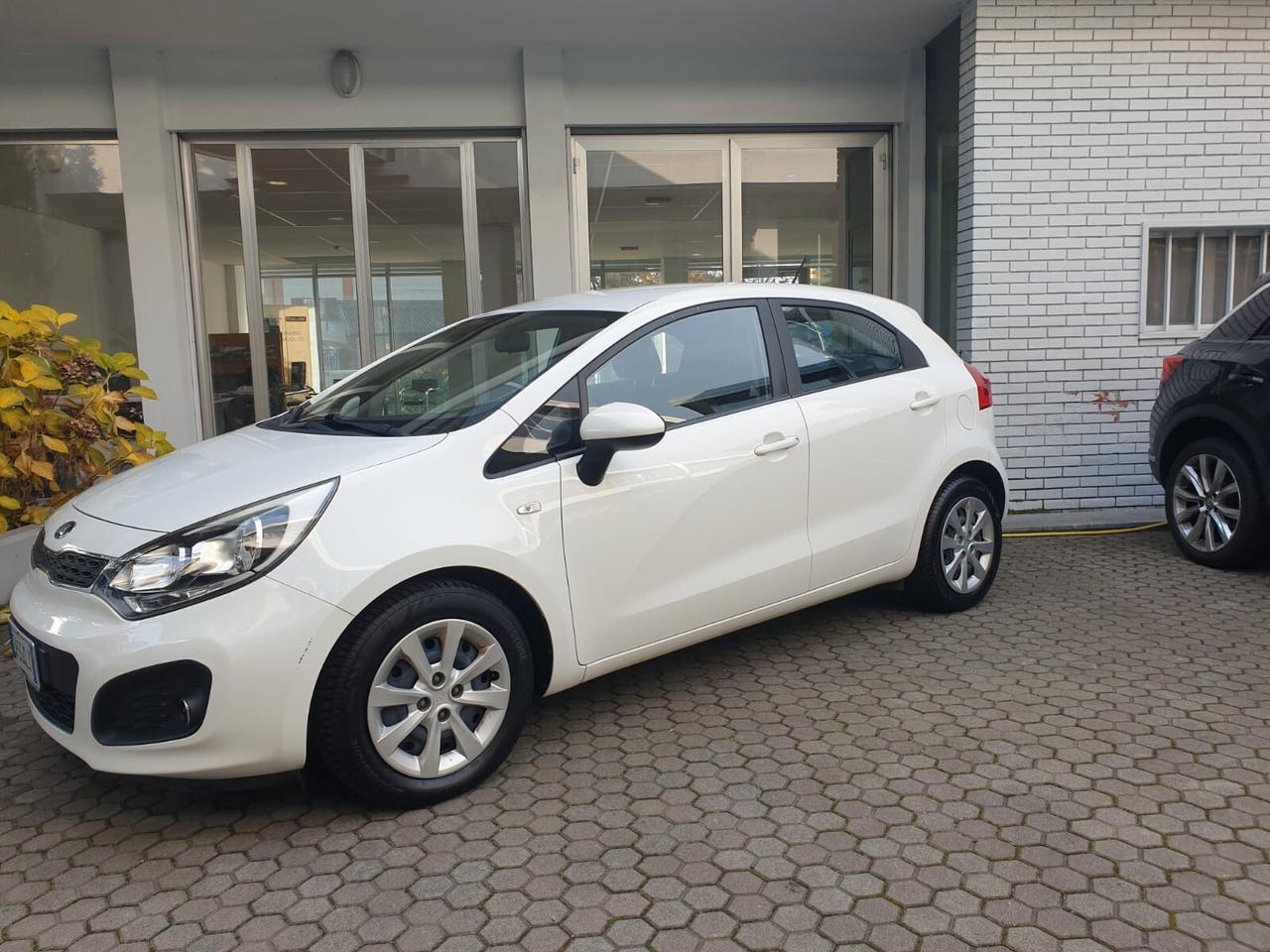 Kia Rio 1.1 CRDi 5p. Cool