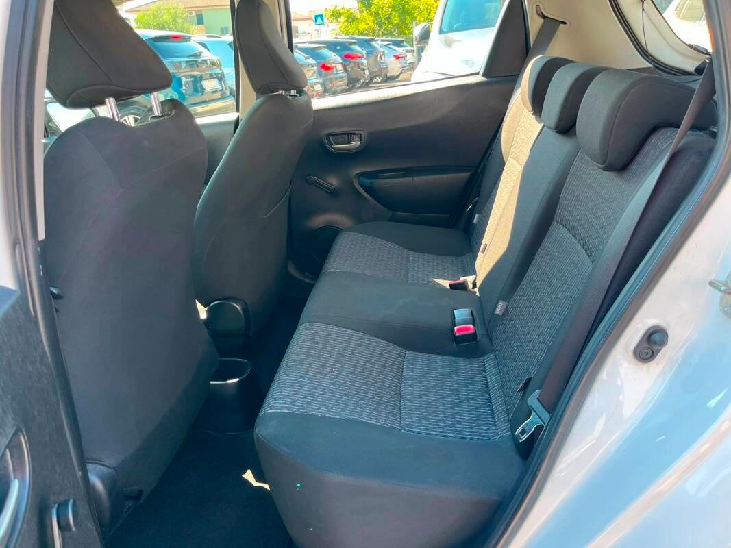 Toyota Yaris 1.4 d-4d Lounge s CL 5p