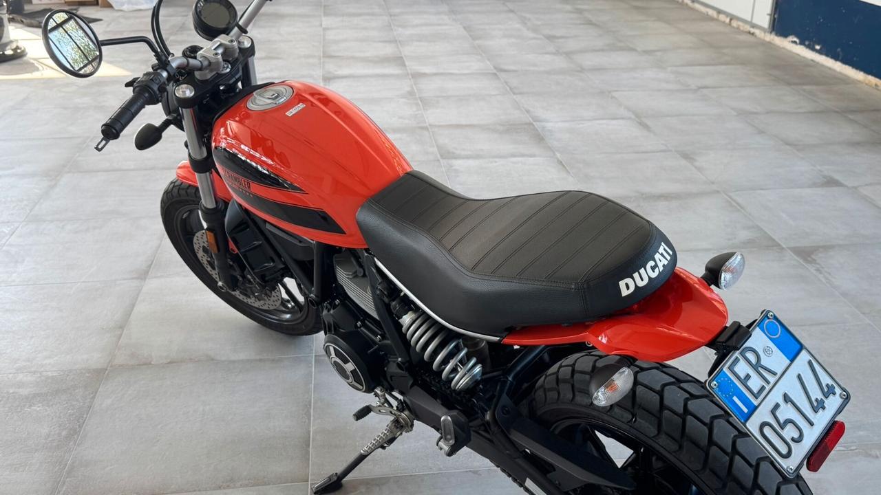 Ducati Scrambler SIXTY2 400