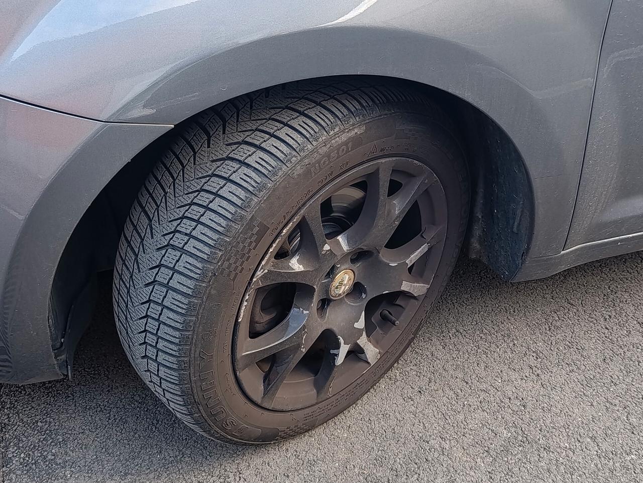 Alfa Romeo MiTo 1.6 JTDm 16V Distinctive Sport Pack