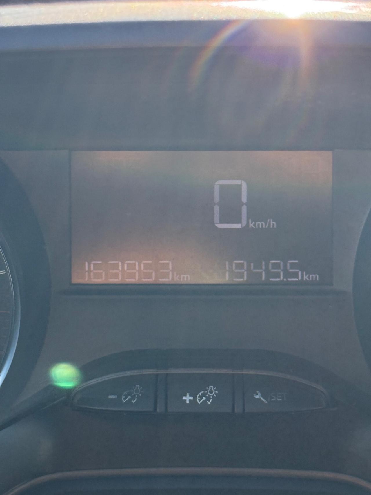 Peugeot 2008 PureTech 82cv neopatentati km certifi