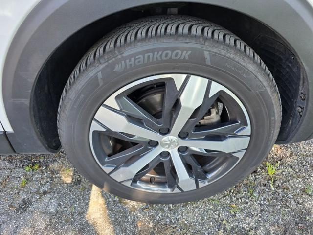 PEUGEOT 3008 PureTech Turbo 130 S&S Allure