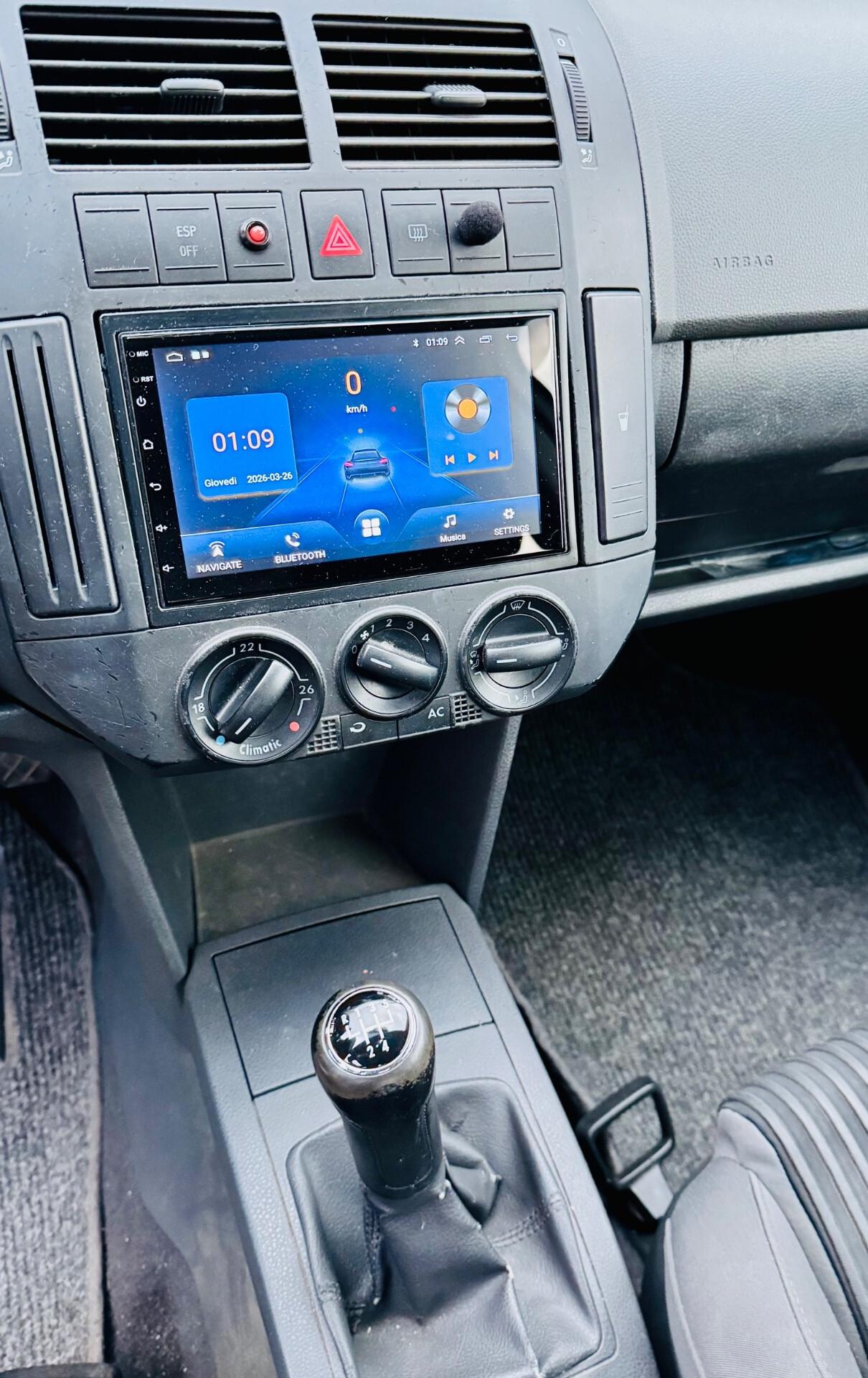 Volkswagen Polo 1.4/75CV 16V 3p. Sportline