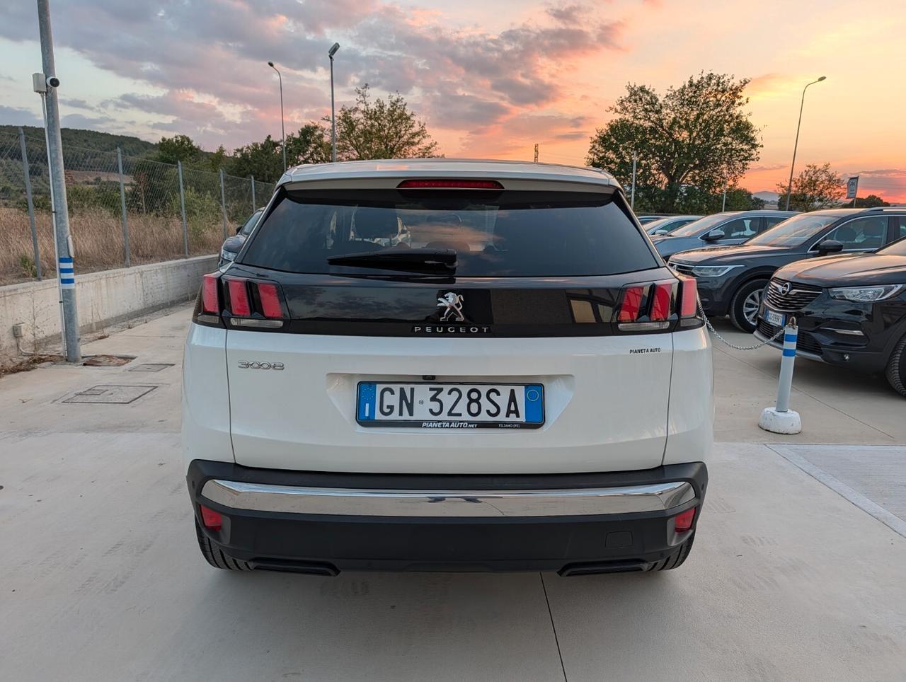 Peugeot 3008 BlueHDi 130 S&S EAT8 '23