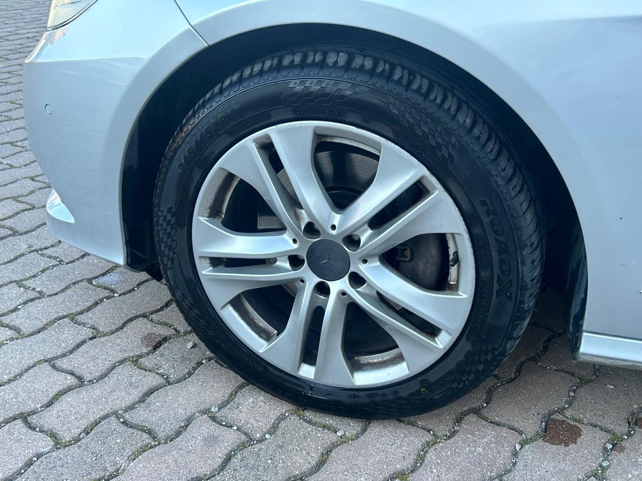 Mercedes-benz E 250 E 250 CDI BlueEFFICIENCY Avantgarde AMG