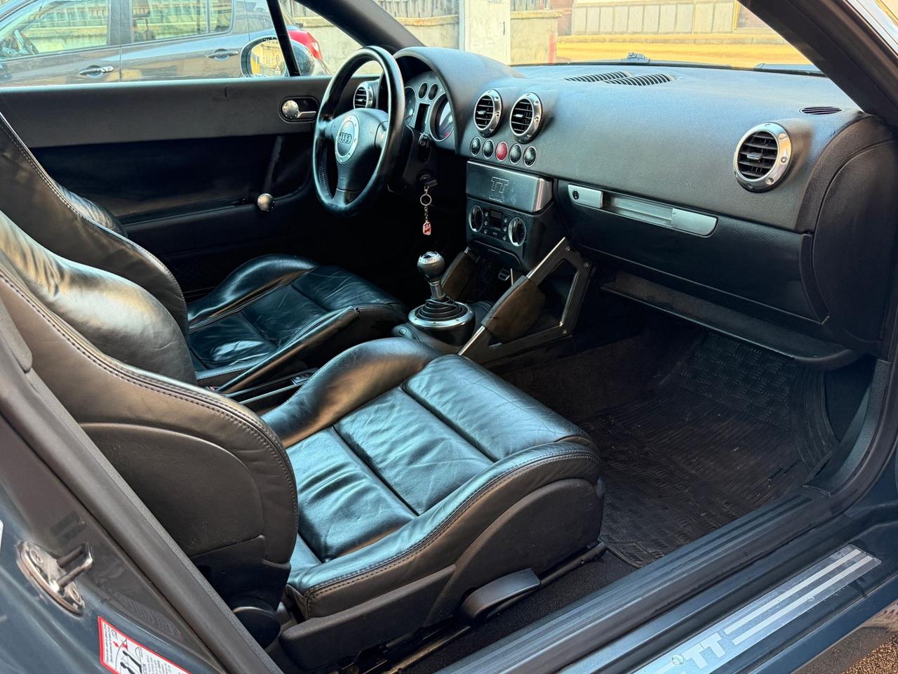 Audi tt 1,8 turbo benzina 179 cv full optional