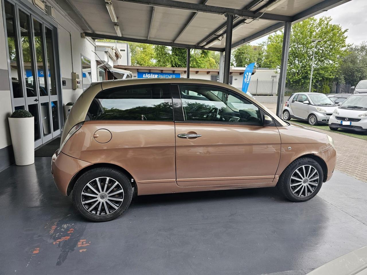 Lancia Ypsilon 1.2 Oro Giallo