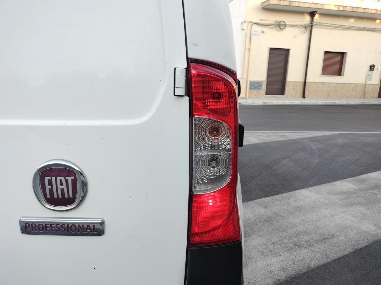 Fiat Fiorino 1.4 8V CNG 70CV Cargo lounge