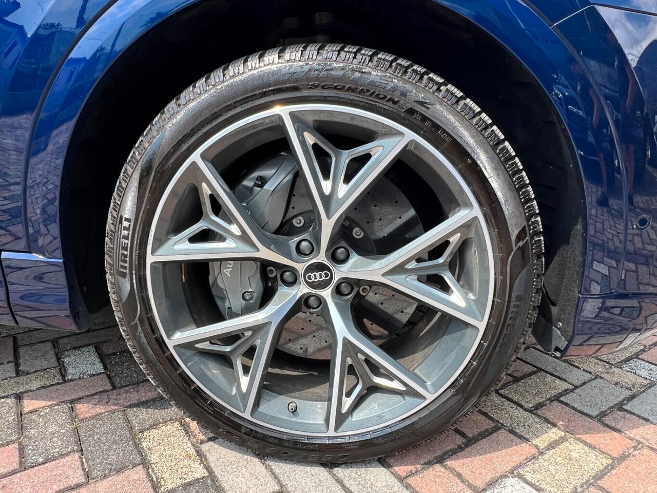 Audi SQ8 4.0 435CV quattro tiptronic Sport