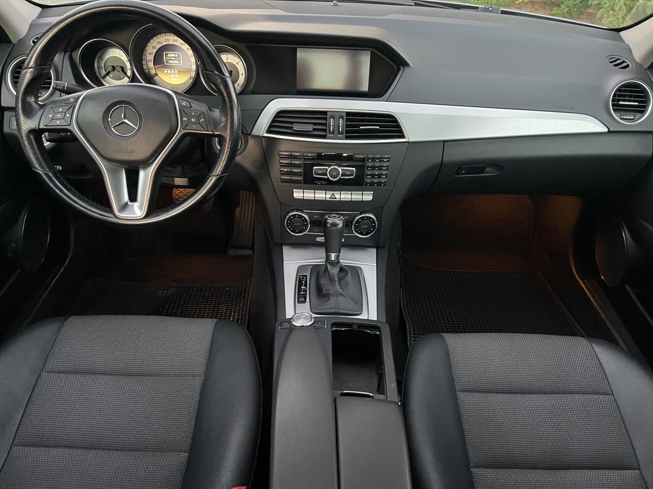 Mercedes-benz C 220 CDI BlueEFFICIENCY Avantgarde
