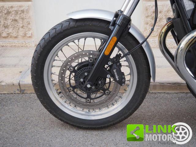 MOTO GUZZI V7 III Special