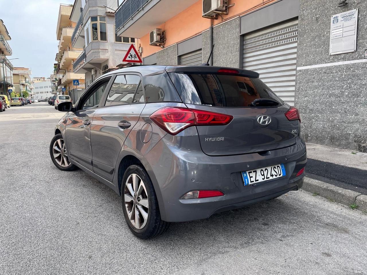 Hyundai i20Restayling 1.1Diesel5 porte 90milaKM IperFull