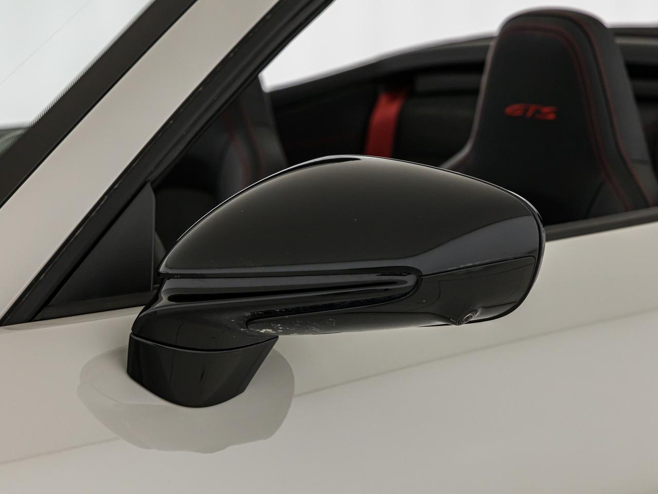 Porsche 911 cabrio 3.0 carrera 4 gts auto