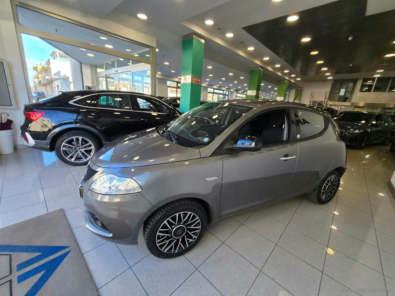 LANCIA Ypsilon 1.2 69 CV 5p. GPL Ecochic Gold