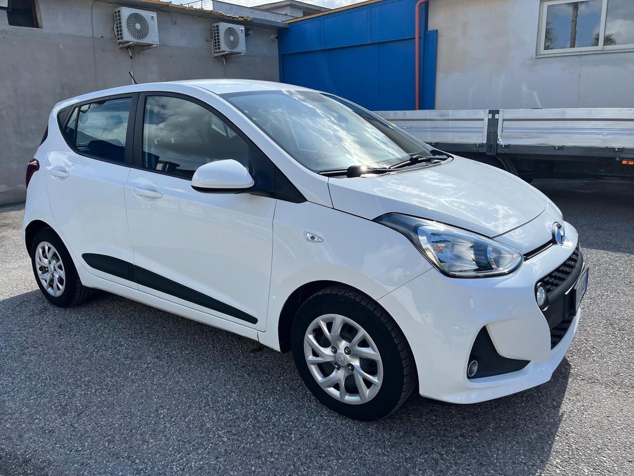 Hyundai i10-1.0 benzina - full-2018