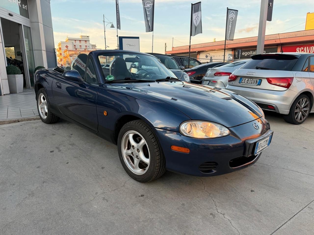 Mazda MX-5 1.6i 16V cat