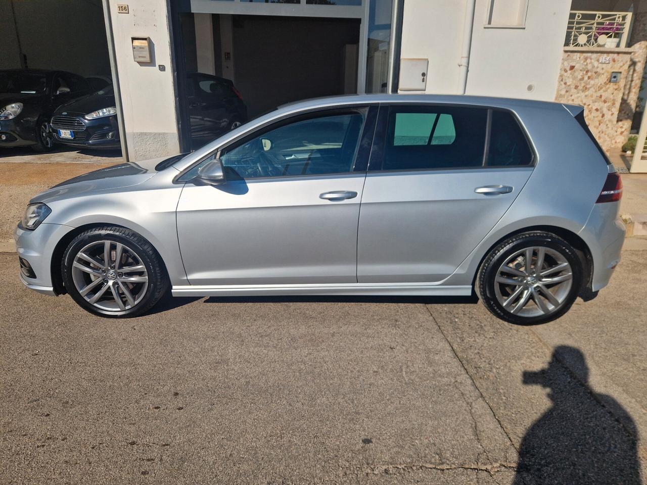 Volkswagen Golf 1.6 TDI 110 CV 5p. Sport R-LINE