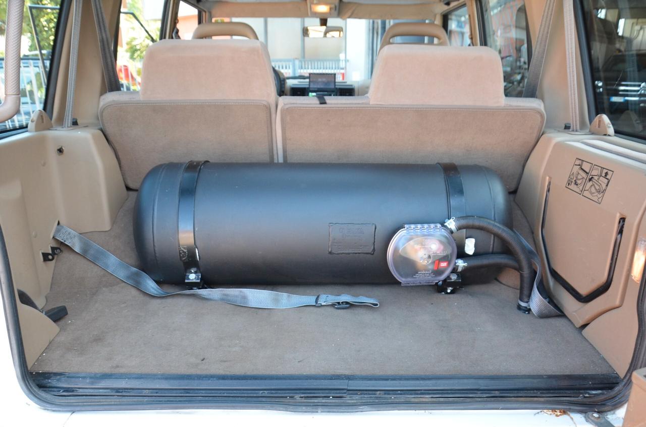 Land Rover Discovery 2.0i 16V cat 5 porte Luxury