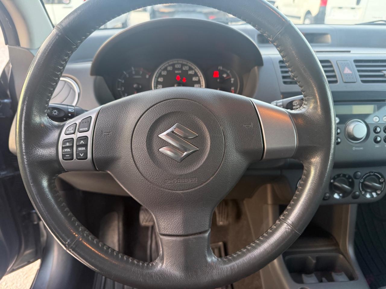 Suzuki Swift 1.3 4x4 5p. GL