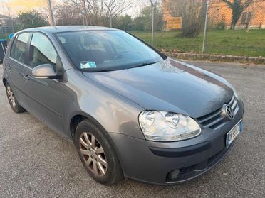 VOLKSWAGEN Golf BENZINA/GPL 1.6 5p. senza nessun lavoro da fare