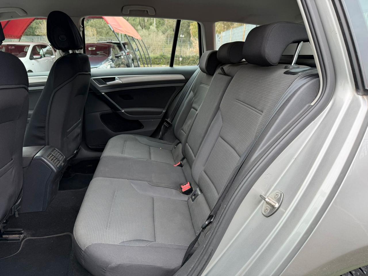 Volkswagen Golf Variant 1.6 TDI 110 CV DSG Executive BlueMotion Tech.