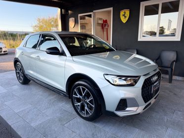 Audi A1 allstreet 30 TFSI Identity Contrast