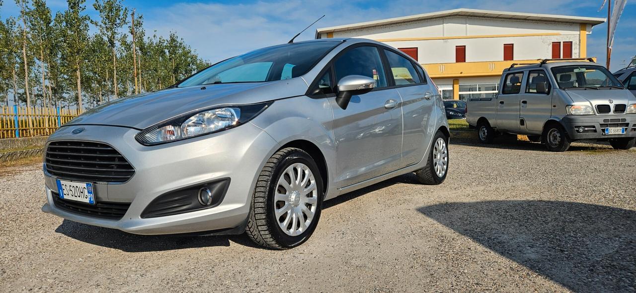 Ford Fiesta 1.4 5p. Bz.- GPL Titanium