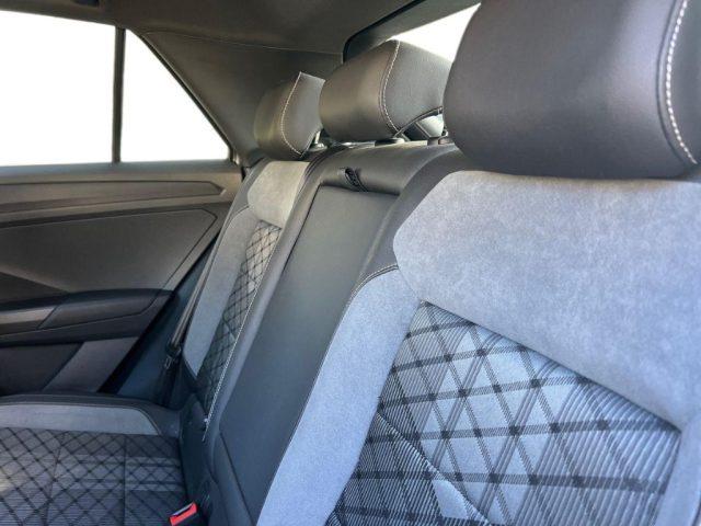 VOLKSWAGEN T-Roc 2.0 TDI SCR 150 CV DSG 4MOTION R-Line