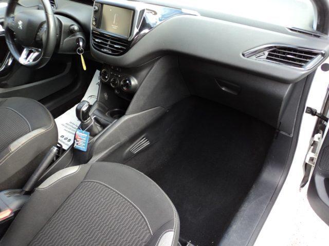 PEUGEOT 208 1.6 Allure