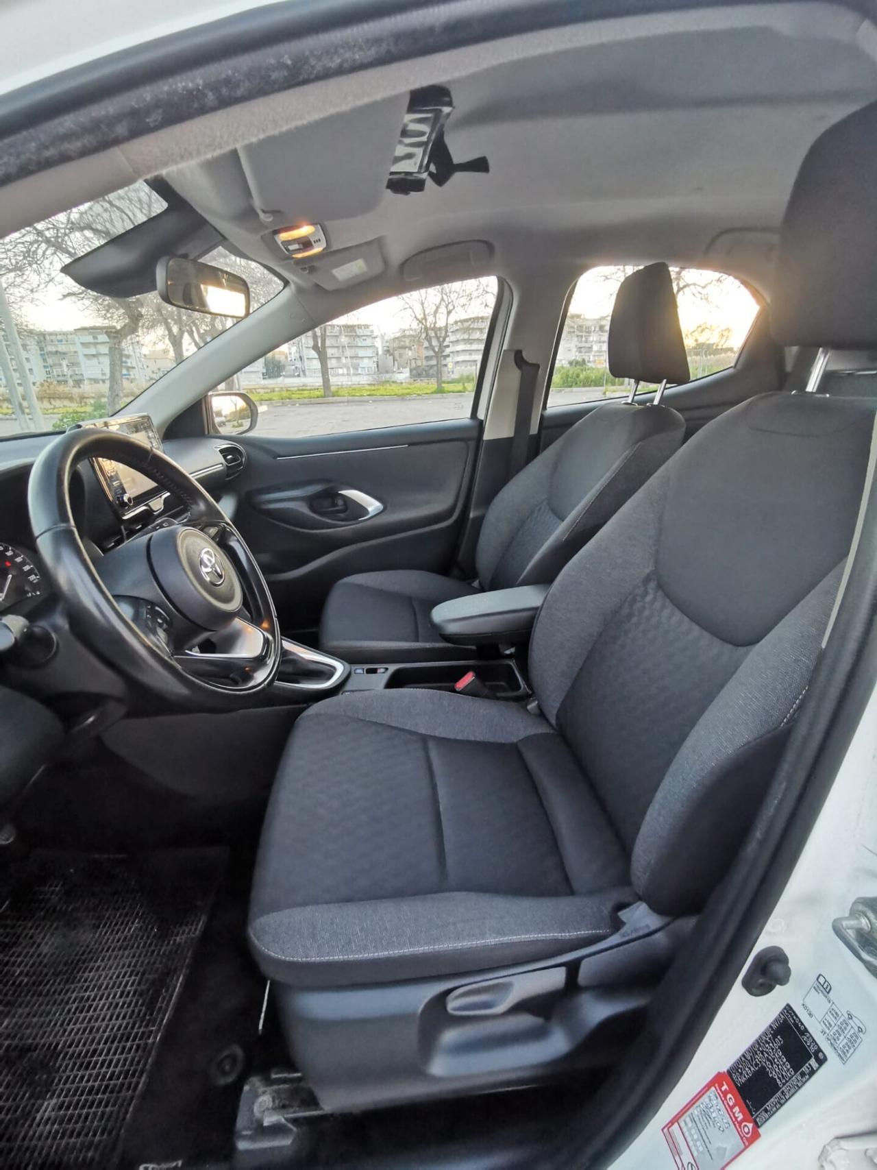 Toyota Yaris 1.5 Hybrid 5 porte Lounge