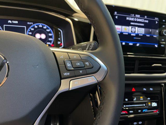 VOLKSWAGEN T-Roc 1.5 TSI R-Line LED Plus ACC Park Assist AppConnect