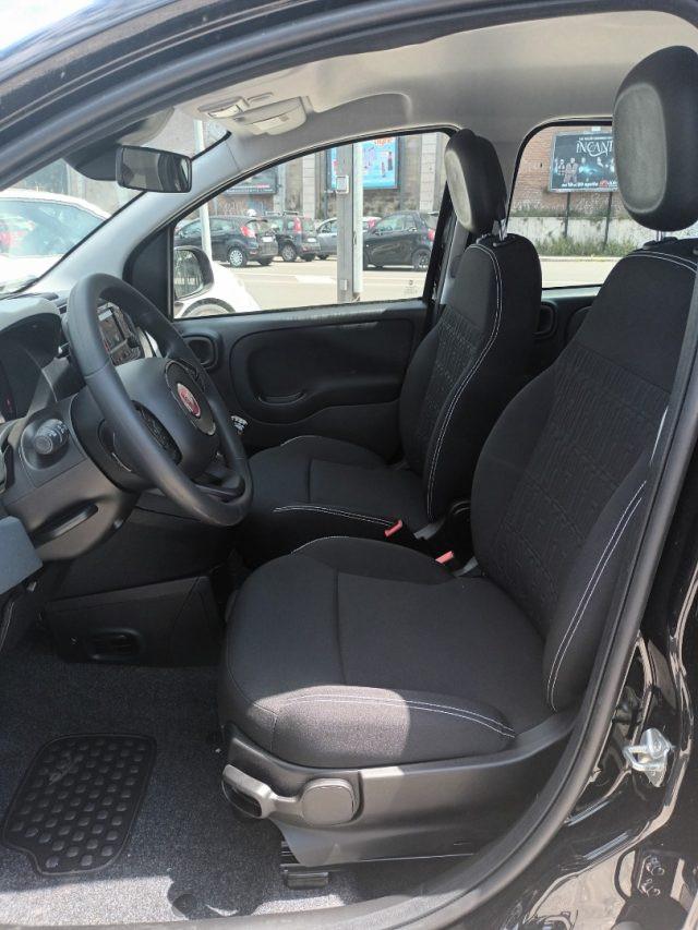 FIAT New Panda 1000 HYBRID 70 CV PACK CITY STEREO USB ITALIA