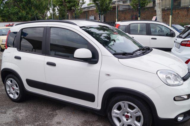FIAT Panda 1.0 FireFly S&S Hybrid City Life prezzo vero