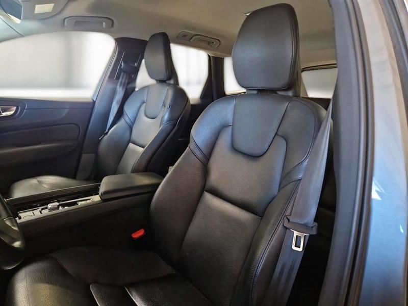 VOLVO XC60 B4 D AWD automatico Business