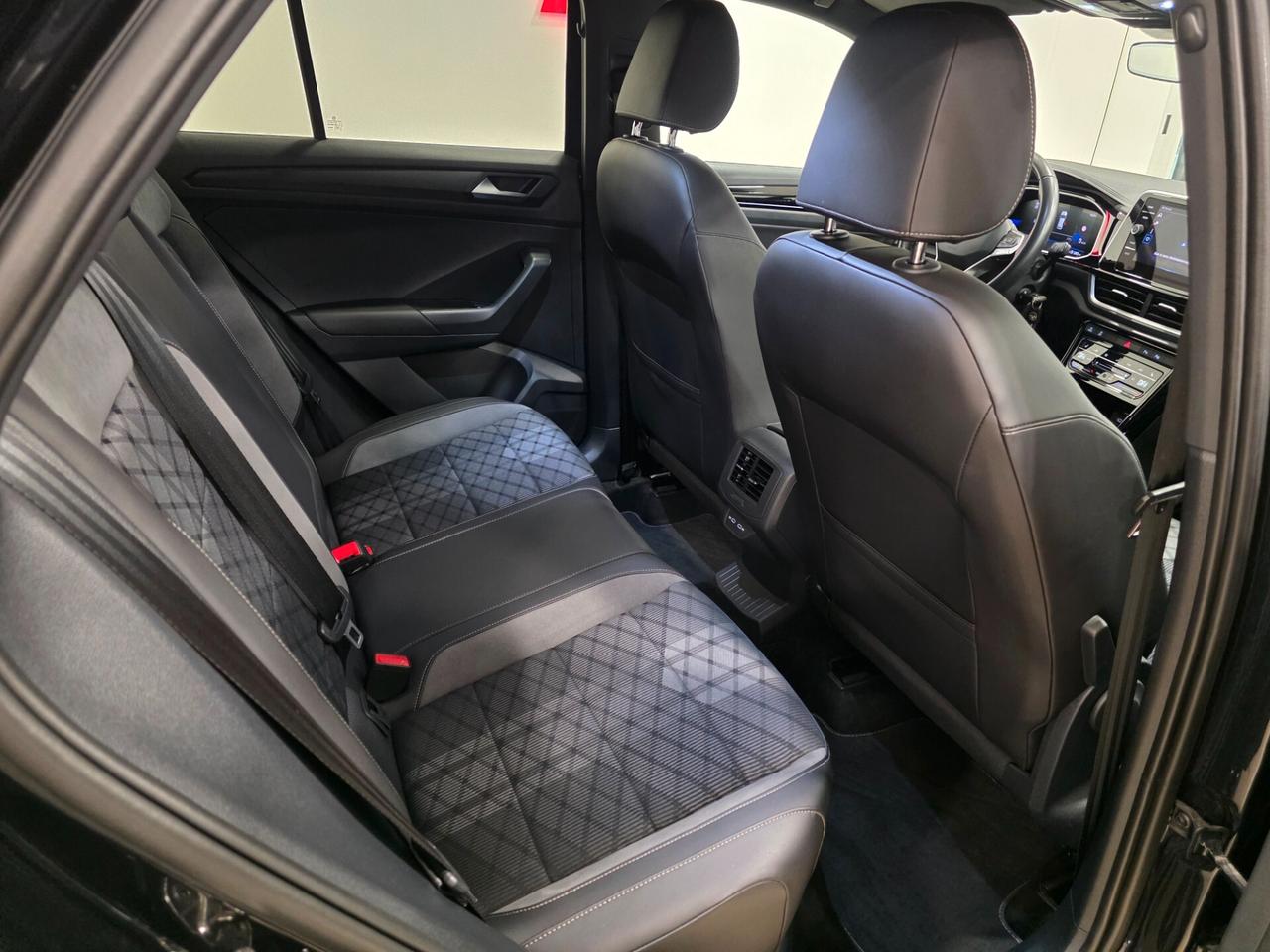 Volkswagen T-Roc 2.0 TDI SCR 150 CV DSG R-Line