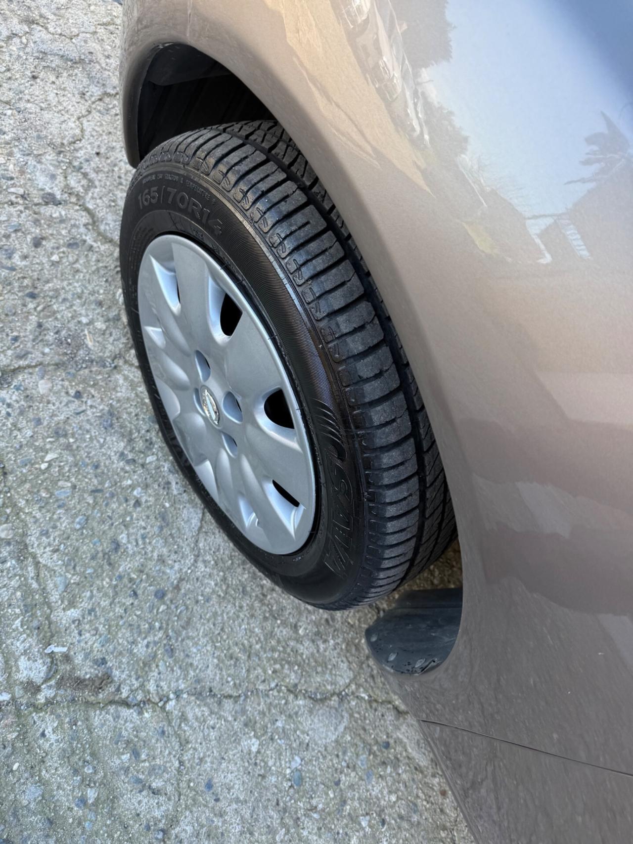 Nissan Micra 1.6 16V 5 porte Active Luxury