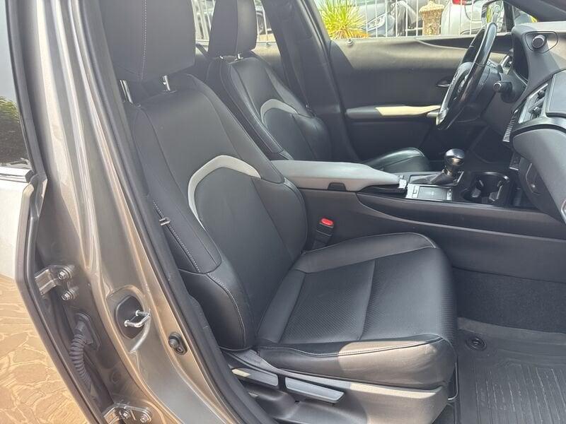 Lexus UX UX 250 Hybrid Midnight